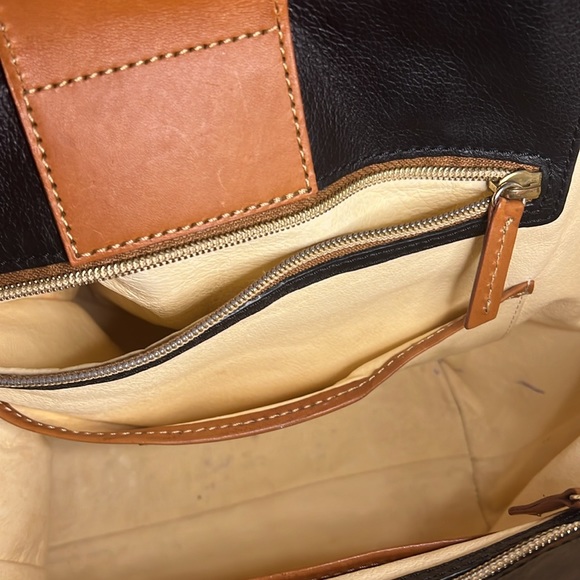 Dooney and Bourke Bucket tote - Picture 9 of 13